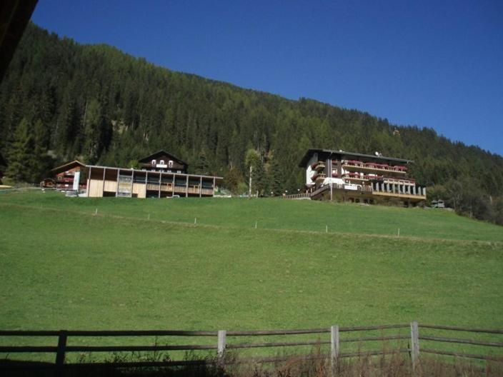 Hotel Laerchenhof Sankt Jakob in Defereggen Exterior foto